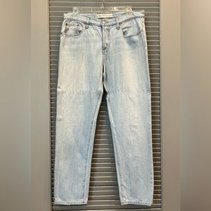 Relaxed boyfriend jeans